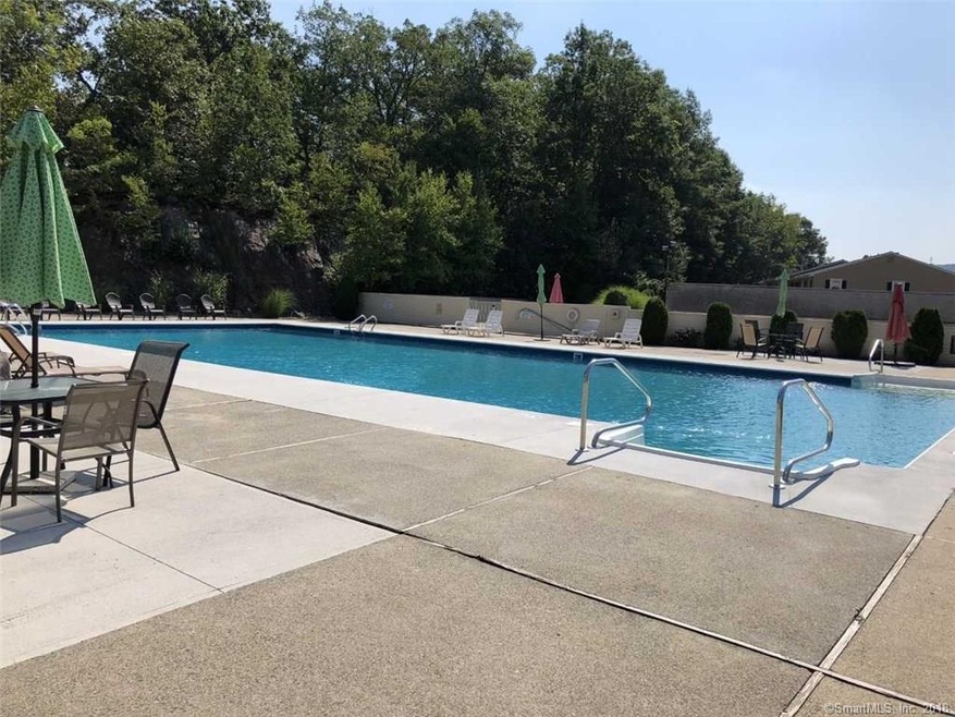 83 Deer Run, Bethel, CT 06801 - photo 1