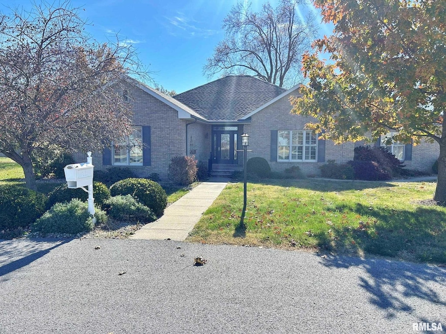 8 Dogwood Place, Harrisburg, IL 62946 - photo 1