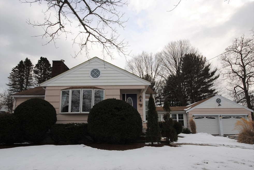 75 Elmwood St, South Grafton, MA 01560 - photo 1