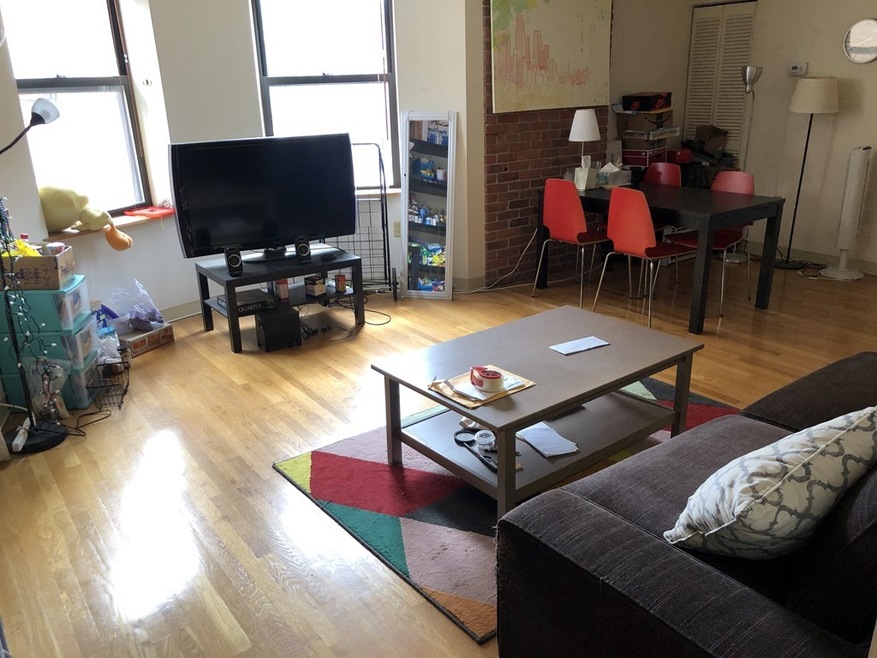 78 Gainsborough St unit 204E, Boston, MA 02115 - photo 1