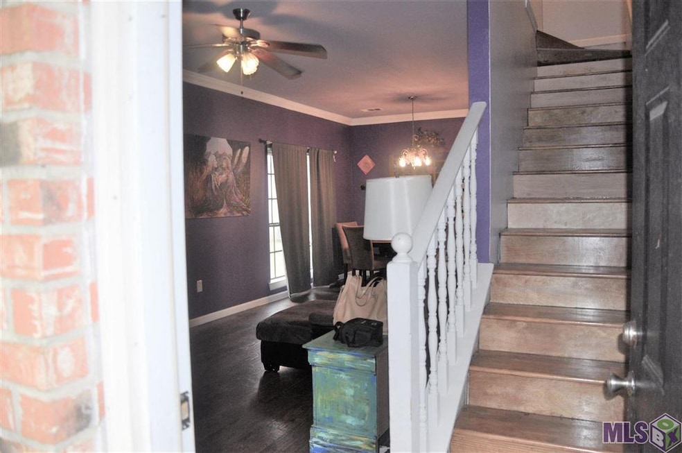 2811 S Roth Ave unit D, Gonzales, LA 70737 - photo 1