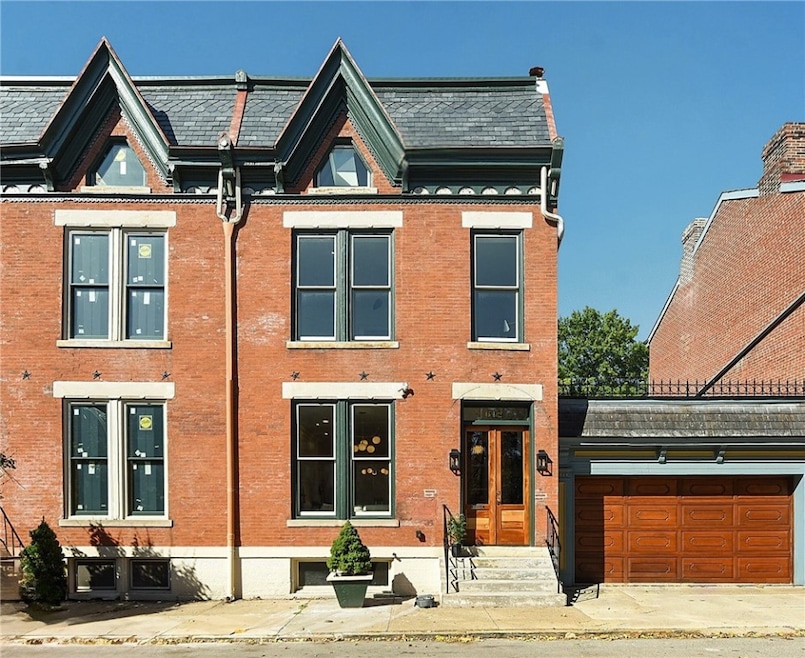 Under Contract $1,100,000