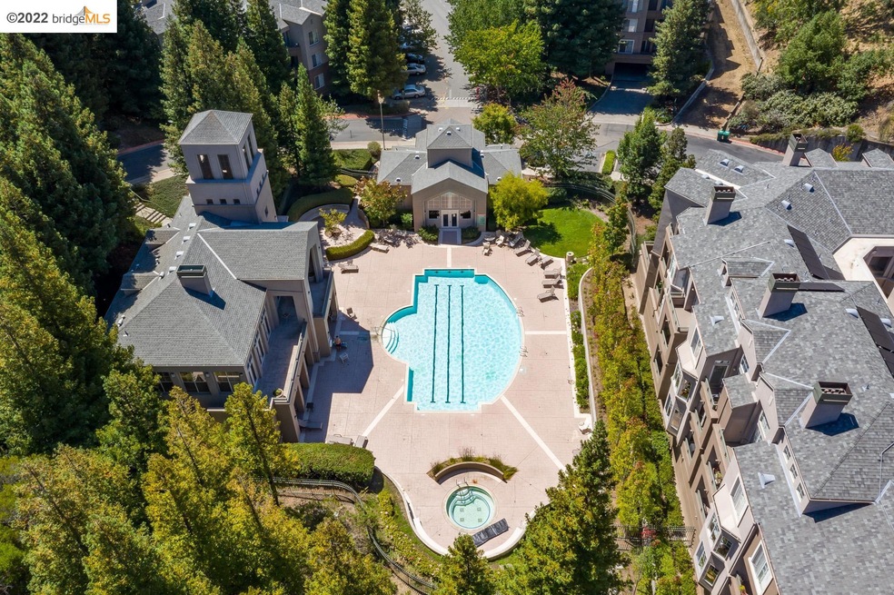 260 Caldecott Ln unit 314, Oakland, CA 94618 - photo 1