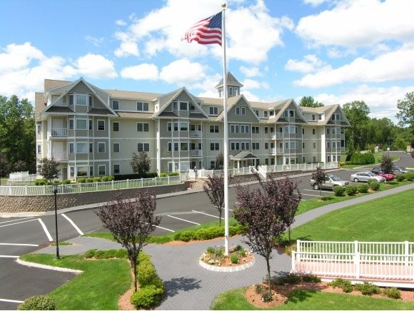 527 Sterling Hill Ln unit 527, Exeter, NH 03833 - photo 1