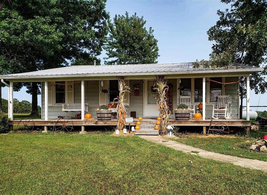 10350 Crest Rd, Dixon, MO 65459 - photo 1