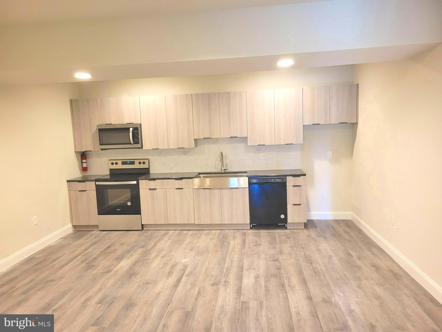 315 High St unit 1, Pottstown, PA 19464 - photo 1