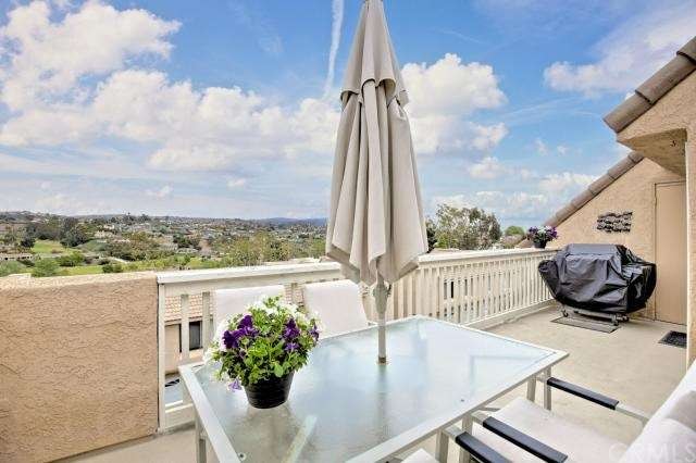 Panoramic hills and peek ocean views