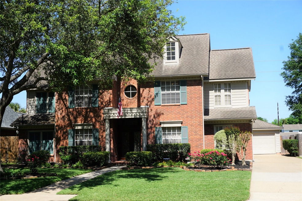 15822 Sweetwater Creek Dr, Houston, TX 77095 - photo 1