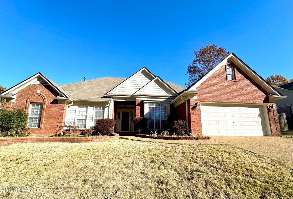 1110 Green T Blvd W, Hernando, MS 38632 - photo 1