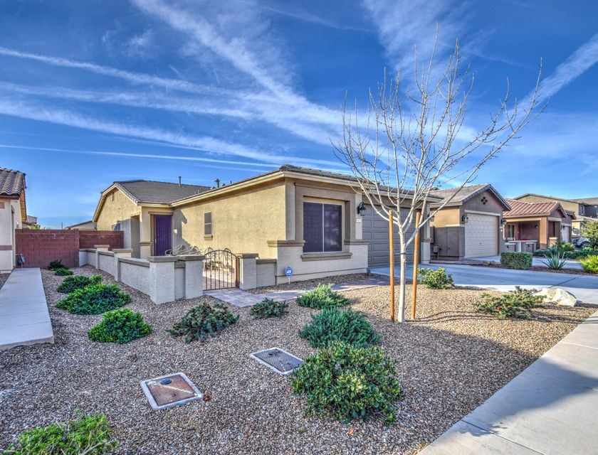 1415 W Apricot Ave, San Tan Valley, AZ 85140 - photo 1