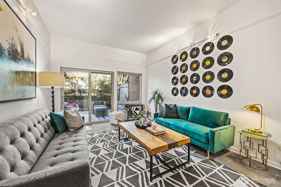 2301 NE 65th St unit 202, Seattle, WA 98115 - photo 1