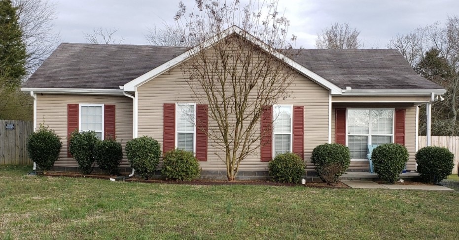 631 Mac St, Shelbyville, TN 37160 - photo 1