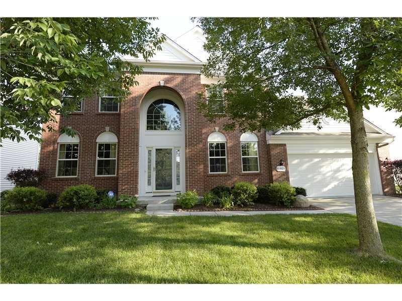 11921 Castlestone Dr, Fishers, IN 46037 - photo 1