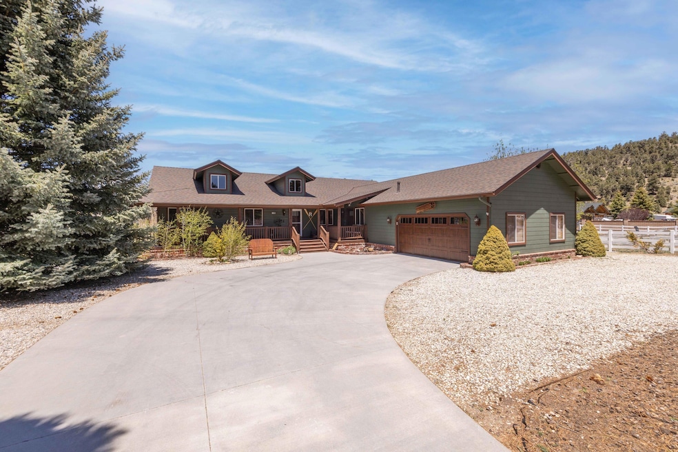 For Sale $989,000