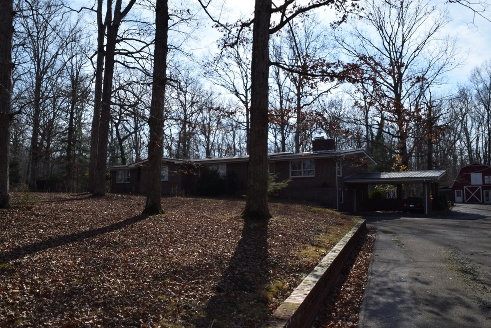 1747 Murfreesboro Hwy unit 1747, Manchester, TN 37355 - photo 1