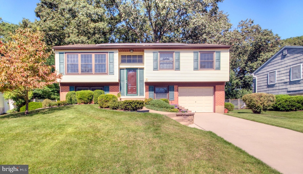 226 Woods Ln, Somerdale, NJ 08083 - photo 1