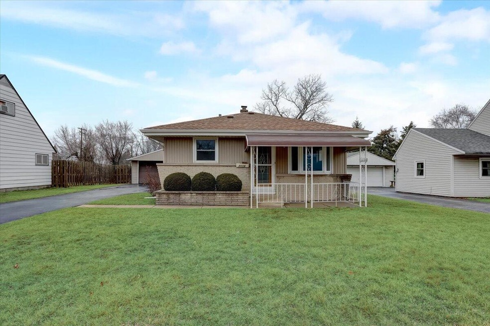 Adorable Curb Appeal