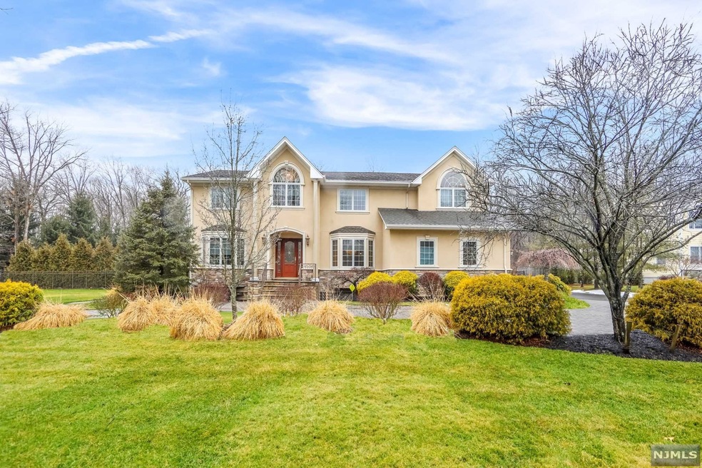 14 Wescott St, Old Tappan, NJ 07675 - photo 1