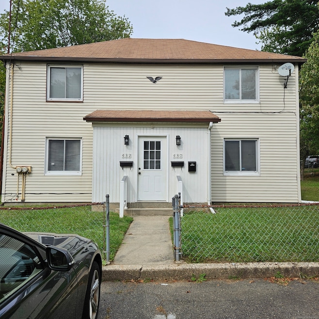 For Rent $1,900/month