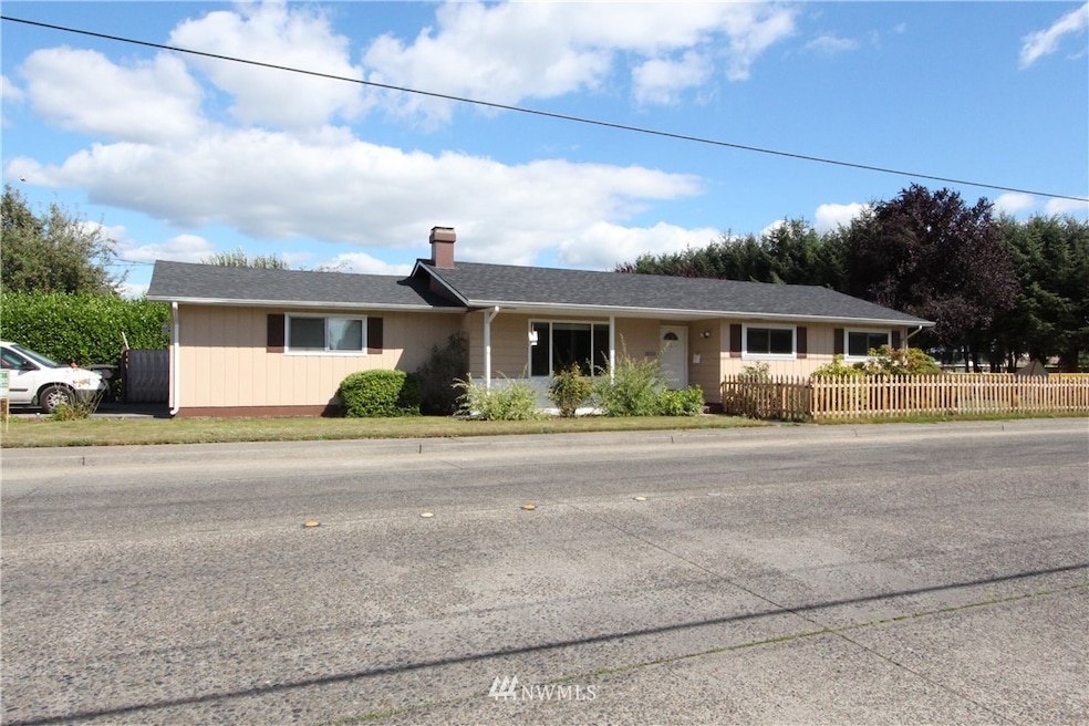 1650 30th Ave, Longview, WA 98632 - photo 1