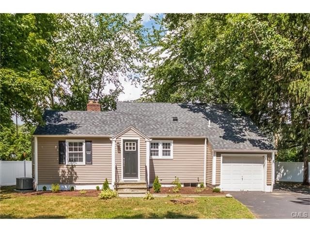 4 Heathcote Rd, Norwalk, CT 06851 - photo 1