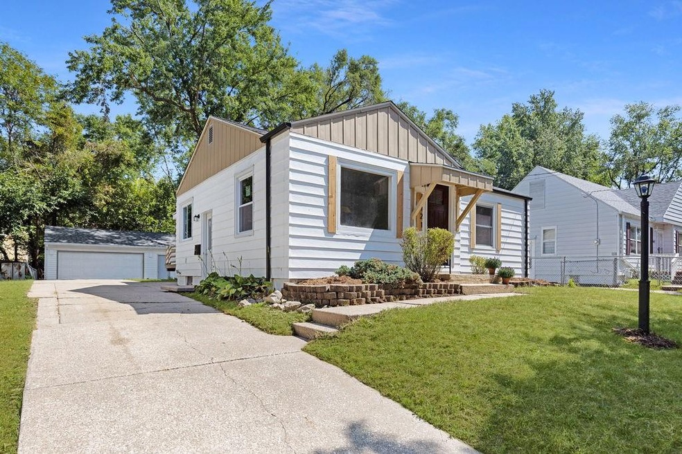 4121 15th St, Des Moines, IA 50313 - photo 1