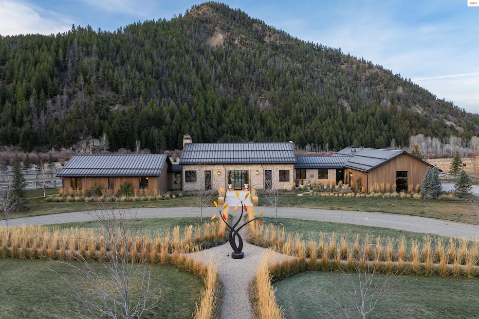 708 E Fork Rd, Hailey, ID 83333 - photo 1