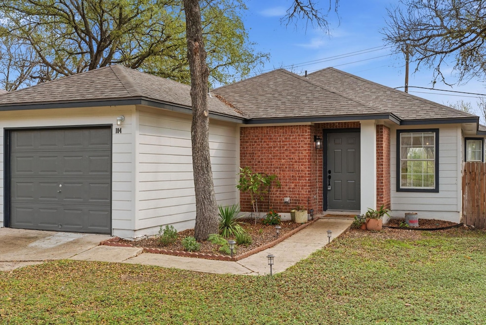 104 S Mockingbird Cir, Cedar Creek, TX 78612 - photo 1