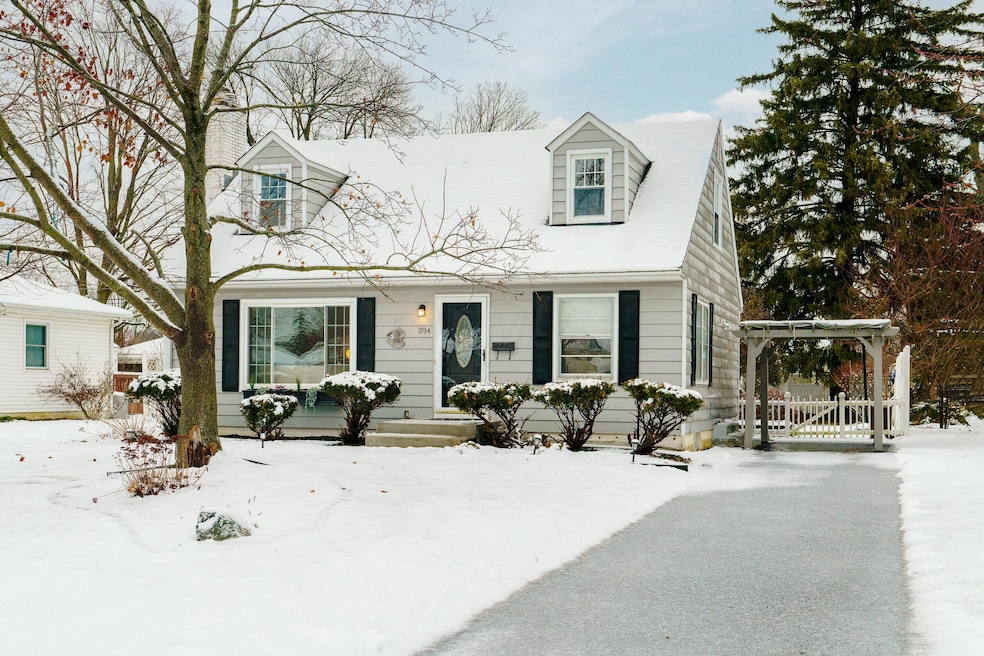 1934 Kentwell Rd