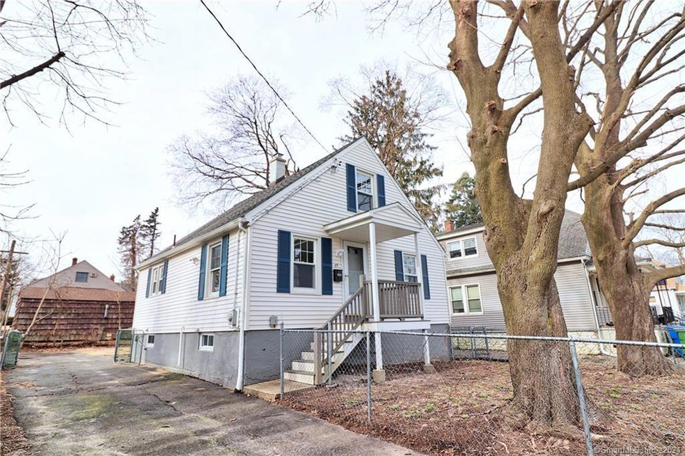 35 Beverly Ave, Waterbury, CT 06704 - photo 1