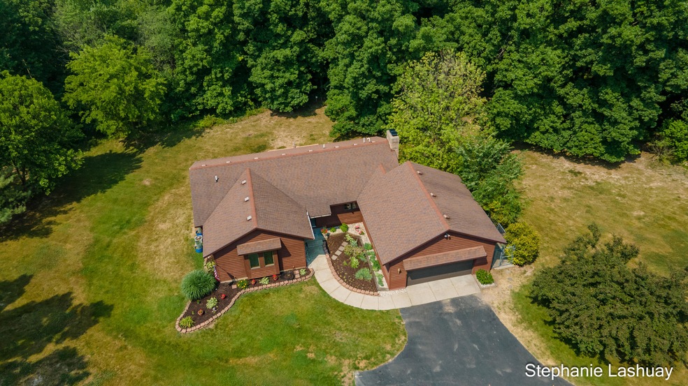 2554 Knapp St NE, Grand Rapids, MI 49505 - photo 1