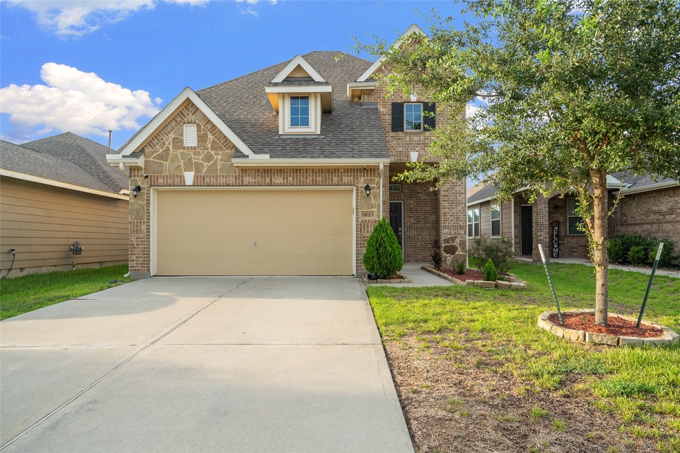 11023 Sun River Falls Dr, Humble, TX 77396 - photo 1