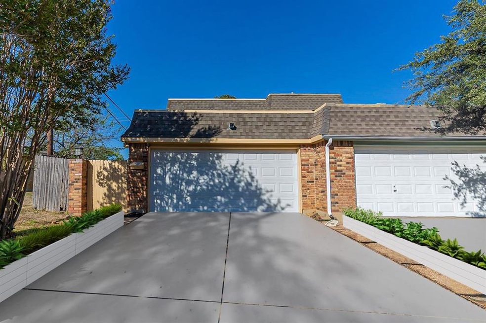 2805 Summit View Dr, Bedford, TX 76021 - photo 1