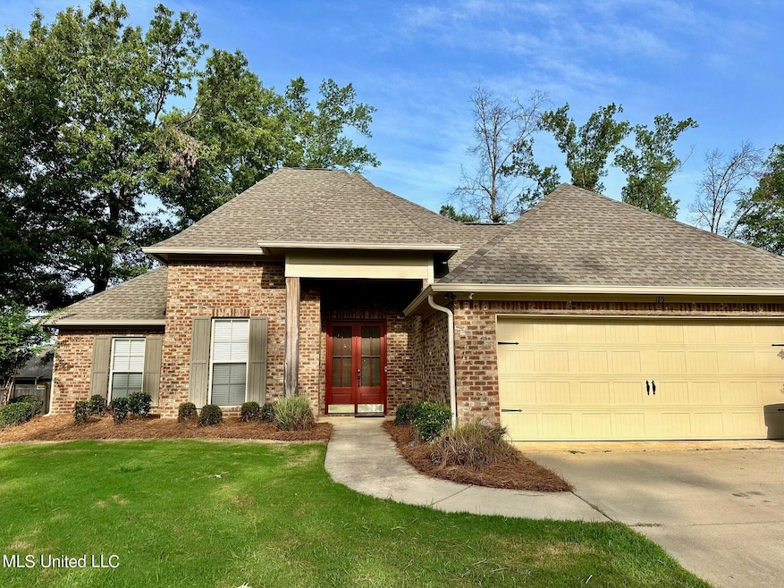 125 Trailbridge Crossing, Canton, MS 39046 - photo 1