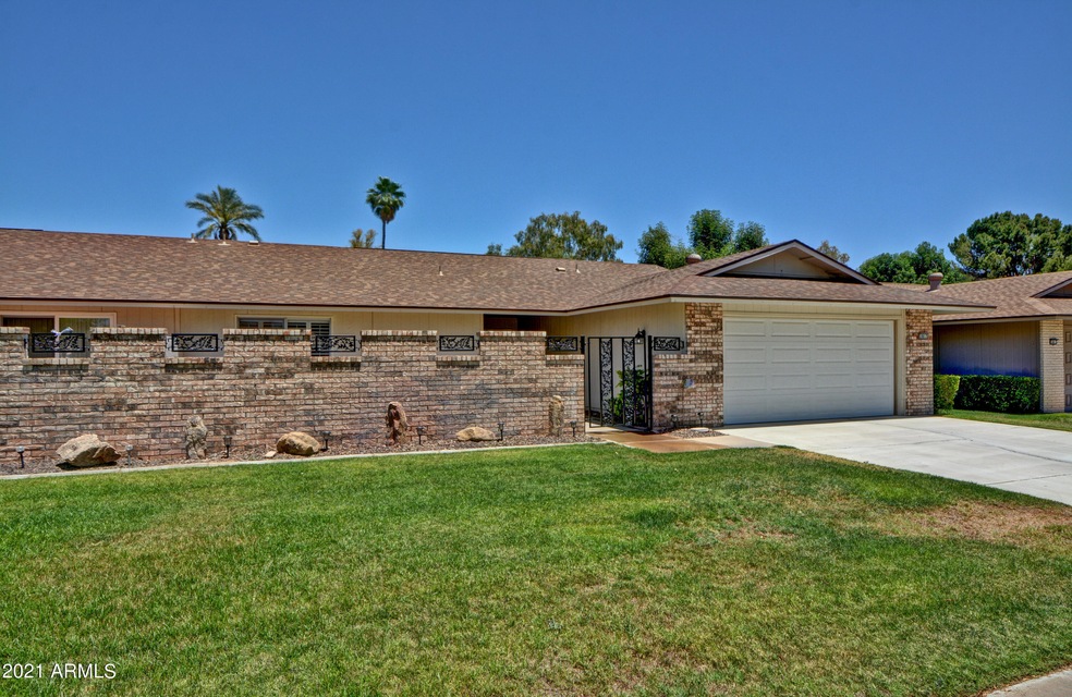 18817 N Conestoga Dr, Sun City, AZ 85373 - photo 1