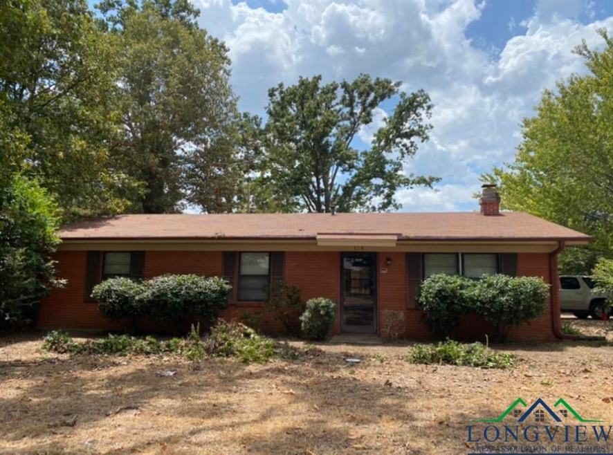 115 Crestwood Dr, Longview, TX 75601 - photo 1