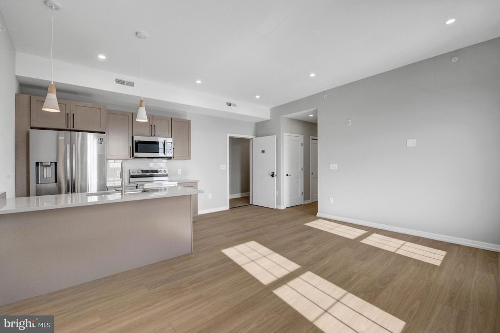 2445 Innovator Way unit 4G, Philadelphia, PA 19146 - photo 1