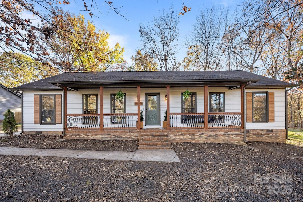 Under Contract $500,000