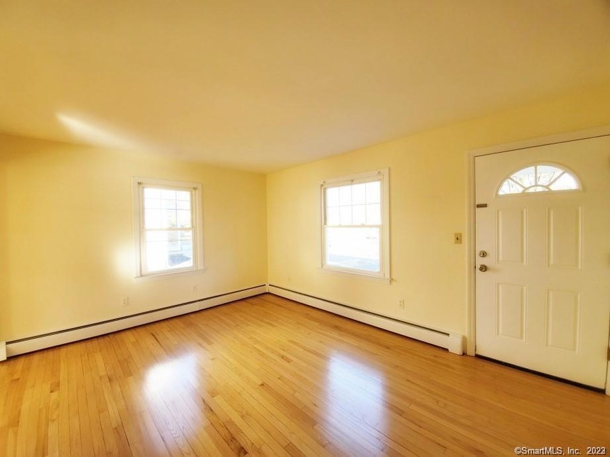 8 Fern St unit A, Norwalk, CT 06854 - photo 1