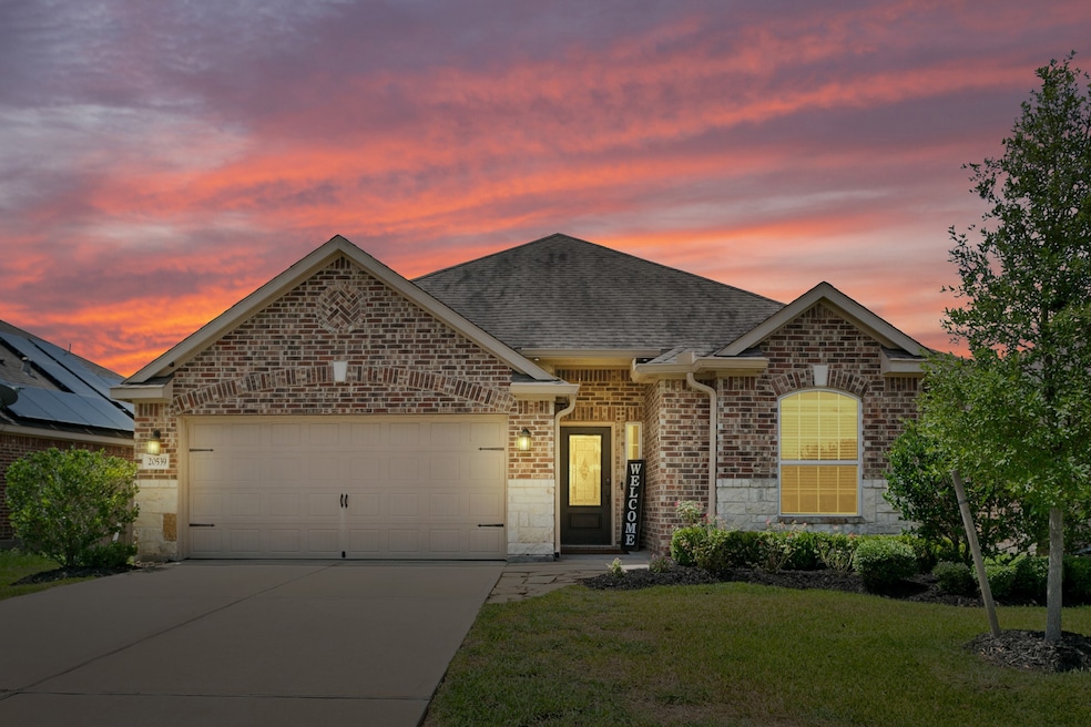 20539 Iron Seat Dr, Hockley, TX 77447 - photo 1