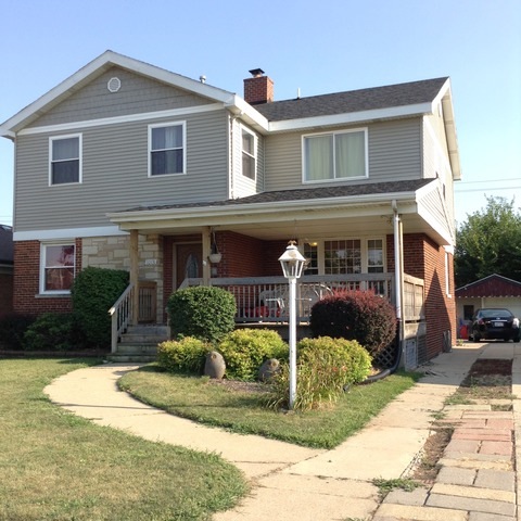 10131 Pelham St, Westchester, IL 60154 - photo 1