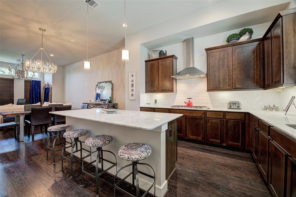 107 E 2nd St, Houston, TX 77007 - photo 1