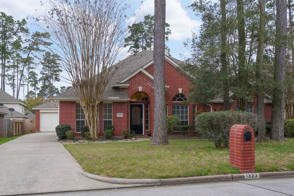 1323 Pine Trail, Tomball, TX 77375 - photo 1