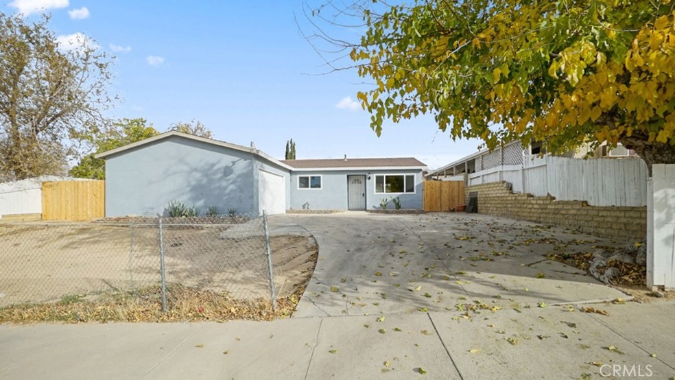 14354 Cactus Dr, Victorville, CA 92395 - photo 1