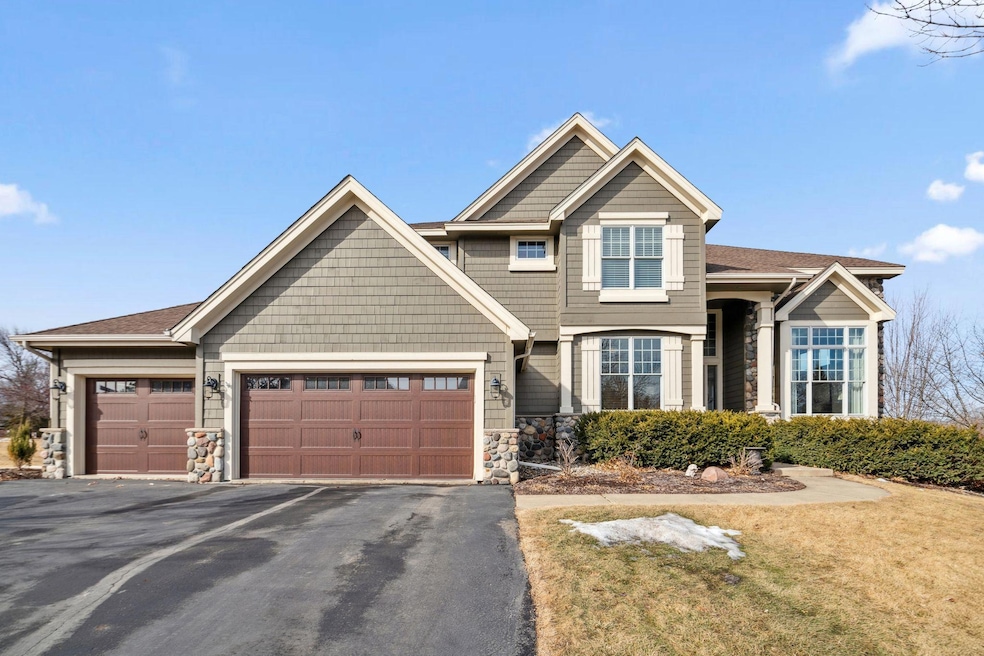 Sold $825,000