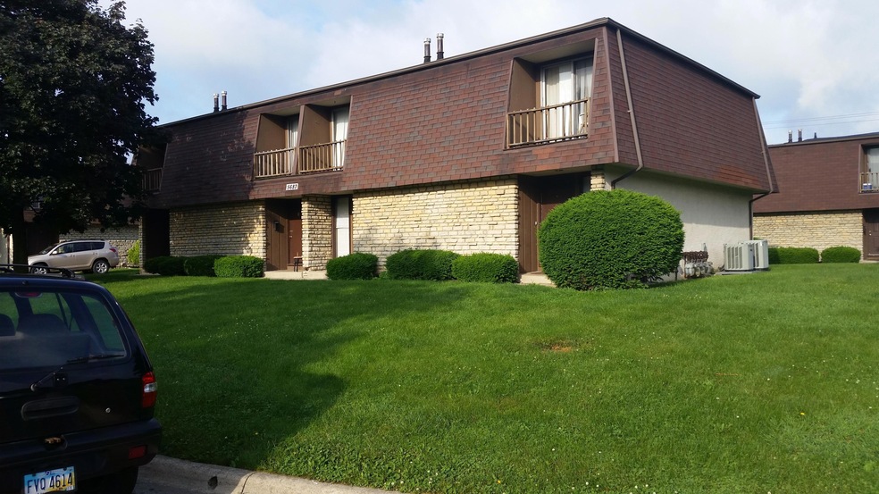 5685 Ironwood Ct, Columbus, OH 43229 - photo 1