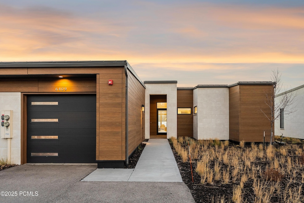 0_Exterior_high_4294343