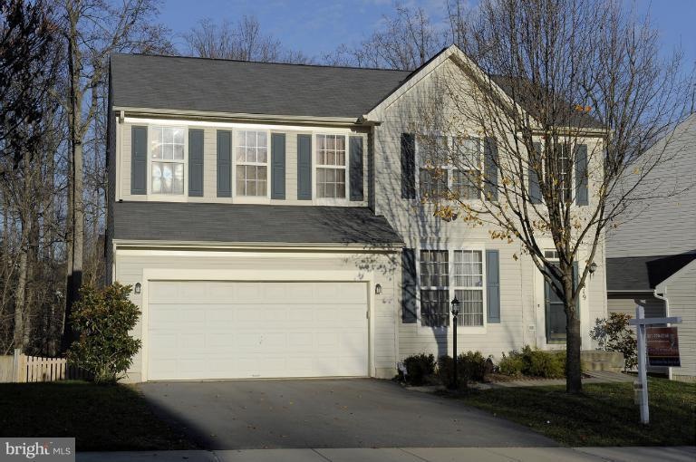 19319 Golden Meadow Dr, Germantown, MD 20876 - photo 1