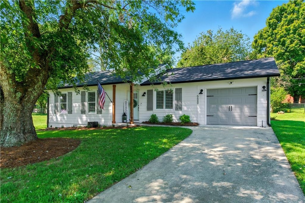 5649 Bradley Ln, Clermont, GA 30527 - photo 1