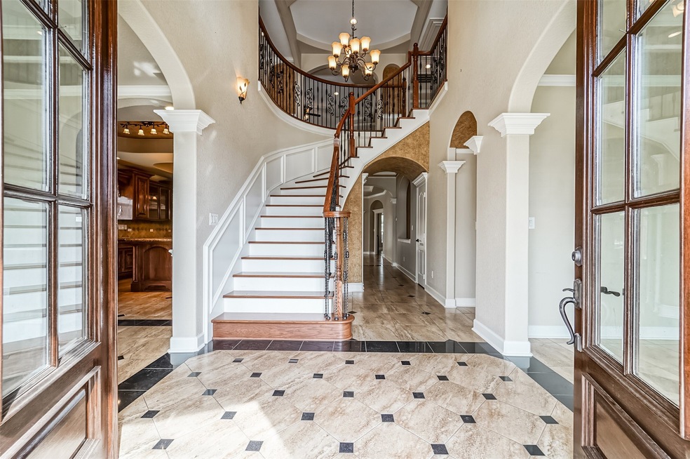 8329 Wetherby Ln, Houston, TX 77075 - photo 1